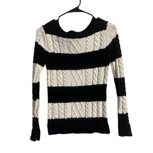 Black and White MNG sweater